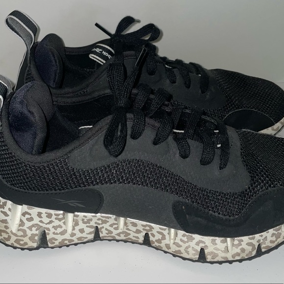 Reebok women’s zig dynamica sneakers - Picture 2 of 6